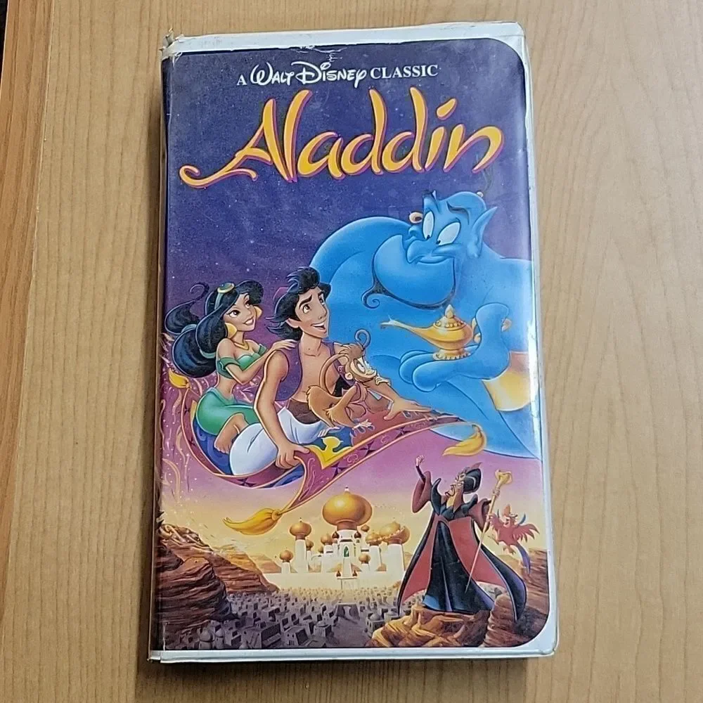 ‎Disney Aladdin and Jafar VHS movies, book and puzzle and figures